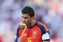Mondial 2026 : Rodri sacré meilleur joueur, Mbappé meilleur buteur, l’Espagne rafle les grands prix