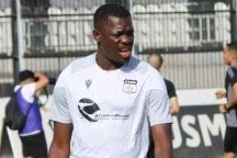 Mercato : Randy Essang-Matouti fait déjà saliver deux cadors algériens
Mercato : Randy Essang-Matouti fait déjà saliver deux cadors algériens