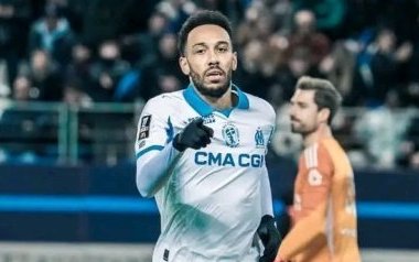 Ligue 1&nbsp;: Aubameyang retrouve le chemin des filets, mais l’OM craque face au Paris FC

