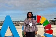 Agroalimentaire : la Gabonaise Brenda Tsiba Djouassa parmi les 100 femmes héroïnes distinguées par la FAO à Rome
Agroalimentaire : la Gabonaise Brenda Tsiba Djouassa parmi les 100 femmes héroïnes distinguées par la FAO à Rome