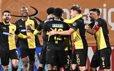 Coupe de Turquie : Istanbulspor AS de David Sambissa écrase Sariyer et file au tour suivant
