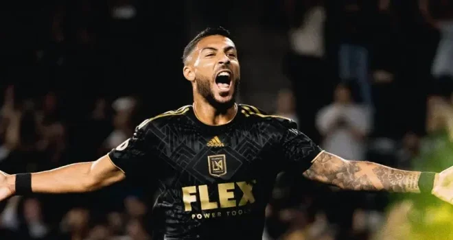 MLS : Denis Bouanga sauve le LAFC d’une frappe magistrale face à Portland
MLS : Denis Bouanga sauve le LAFC d’une frappe magistrale face à Portland