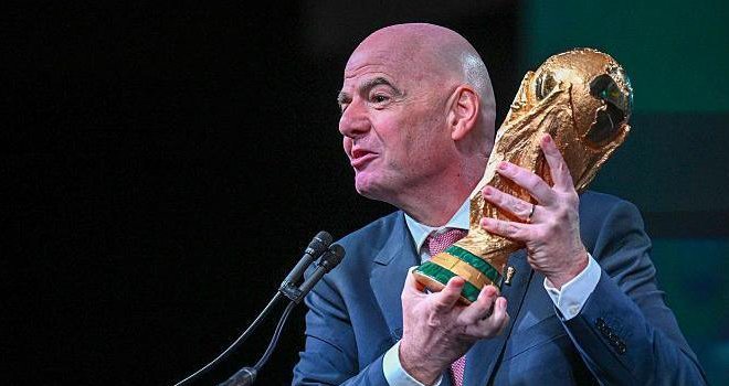 Mondial 2030 : Après les 48 équipes, Infantino ouvre déjà la porte à un tournoi à 64 nations
Mondial 2030 : Après les 48 équipes, Infantino ouvre déjà la porte à un tournoi à 64 nations