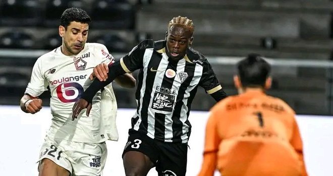 Ligue 1&nbsp;: Angers SCO marque le pas, Jacques Ekomié dans le dur face à Lille

