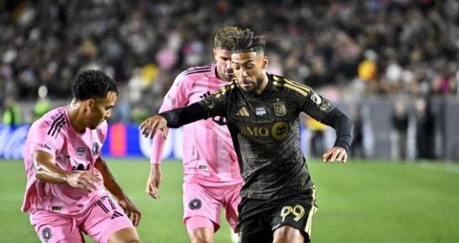 MLS&nbsp;: Denis Bouanga éclipse Lionel Messi et lance idéalement la saison de Los Angeles FC
